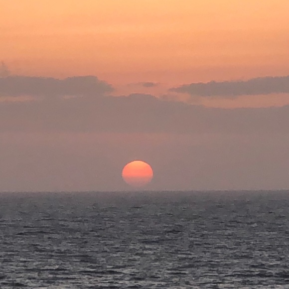 Meet your Posher, Nichole - Picture 6 of 8